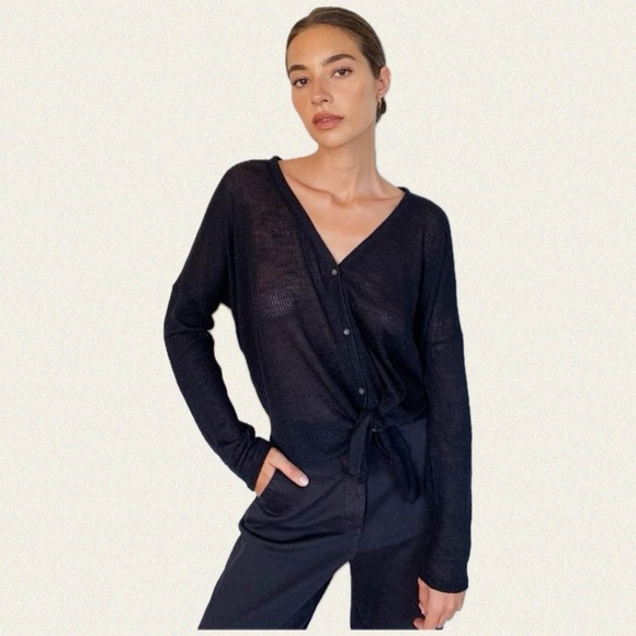 The Group by Babaton Taurus Long-sleeve - Picture 7 of 8